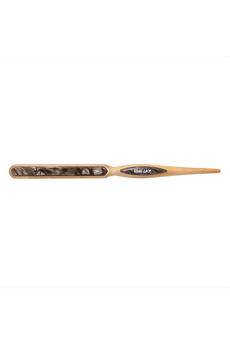 STYLING BRUSH IN TOASTED SUGAR