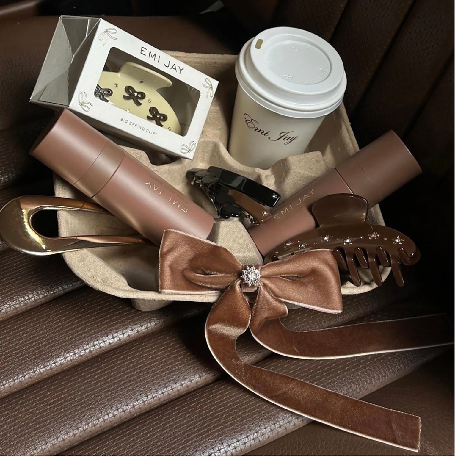 ICONIC VELVET BOW BARRETTE HAIR CLIP IN MOCHA MOUSSE