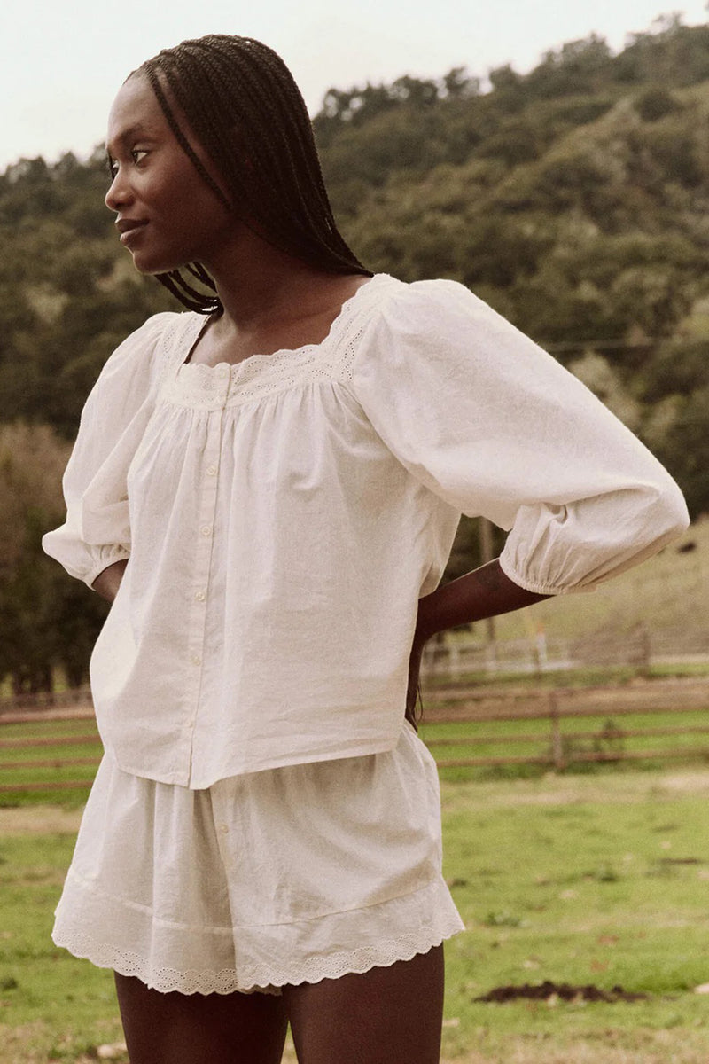THE EYELET BUTTON SLEEP TOP