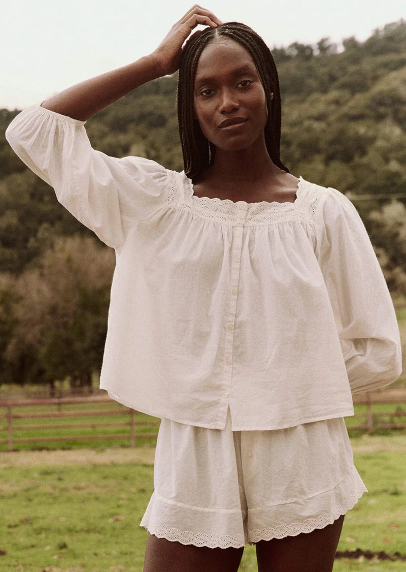 THE EYELET BUTTON SLEEP TOP