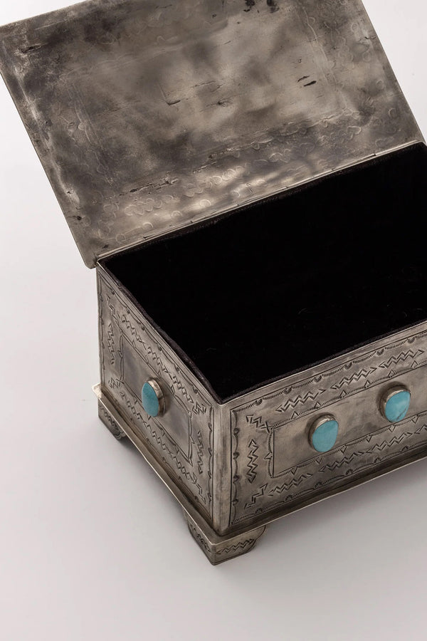 9 STONE BOX WITH TURQUOISE