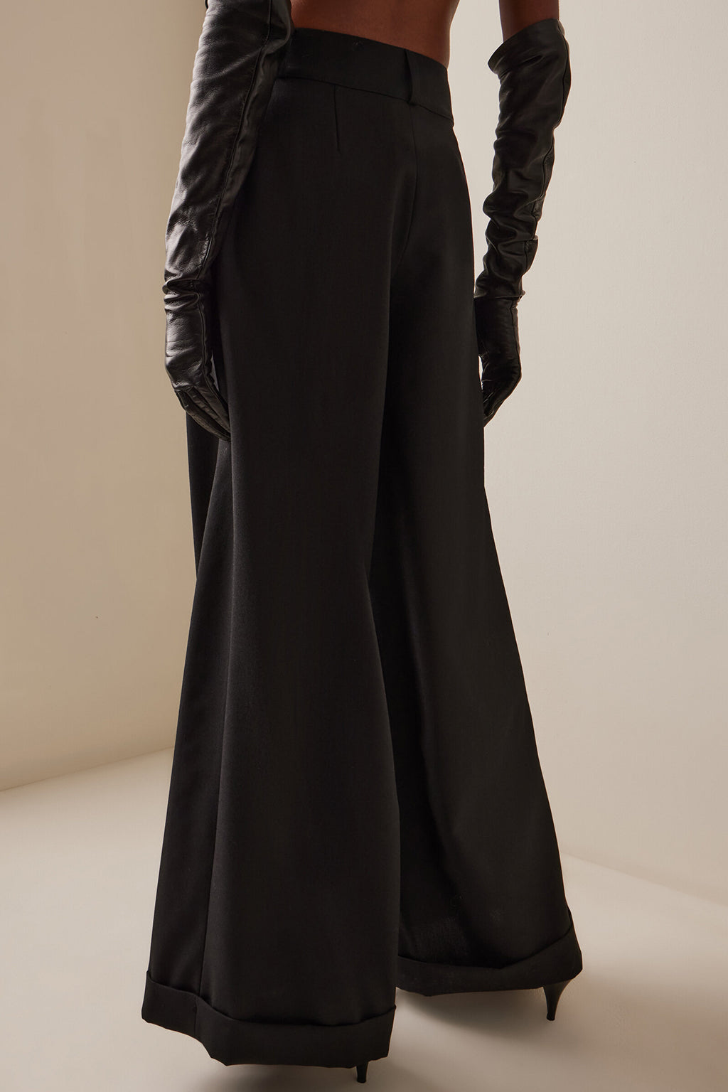 MILA PLEATED WOOL TROUSER