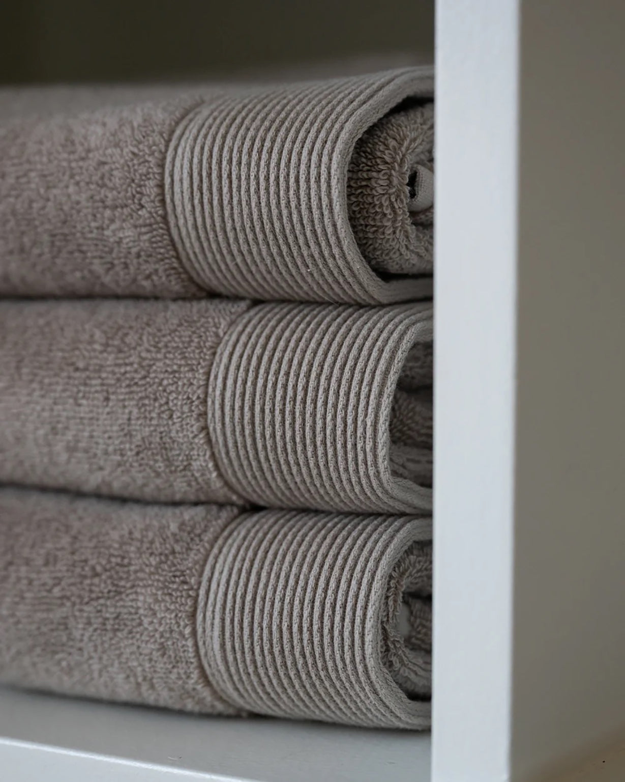 THE BATH TOWEL TRUFFLE